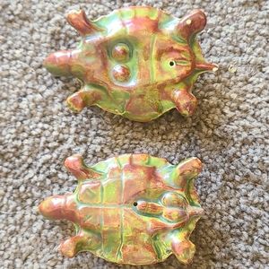 Vintage ceramic naughty turtles